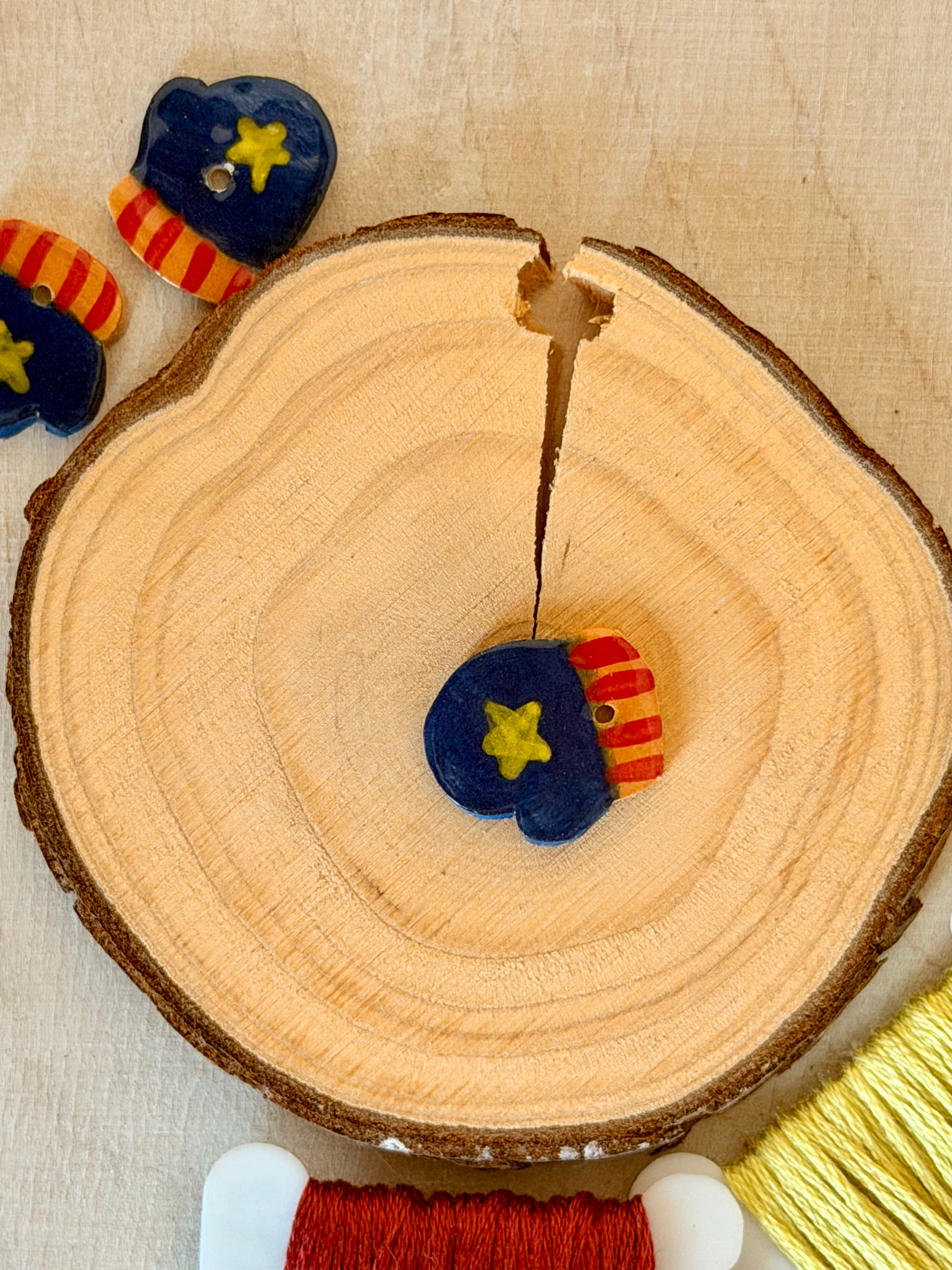 Handmade Ceramic Button for Cross Stitch – Mitten #3
