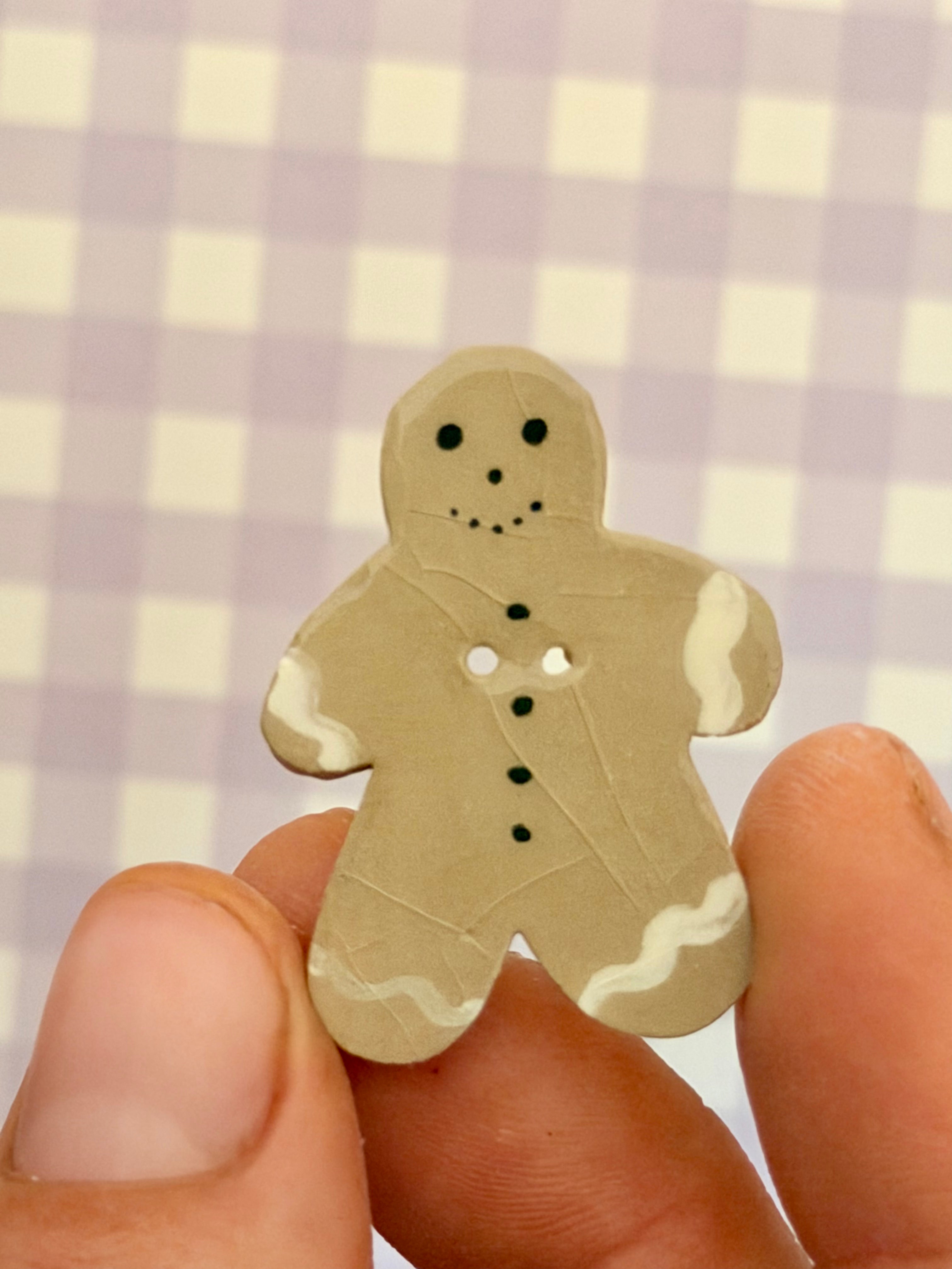 Handmade Ceramic Button for Cross Stitch – Gingerbread #3