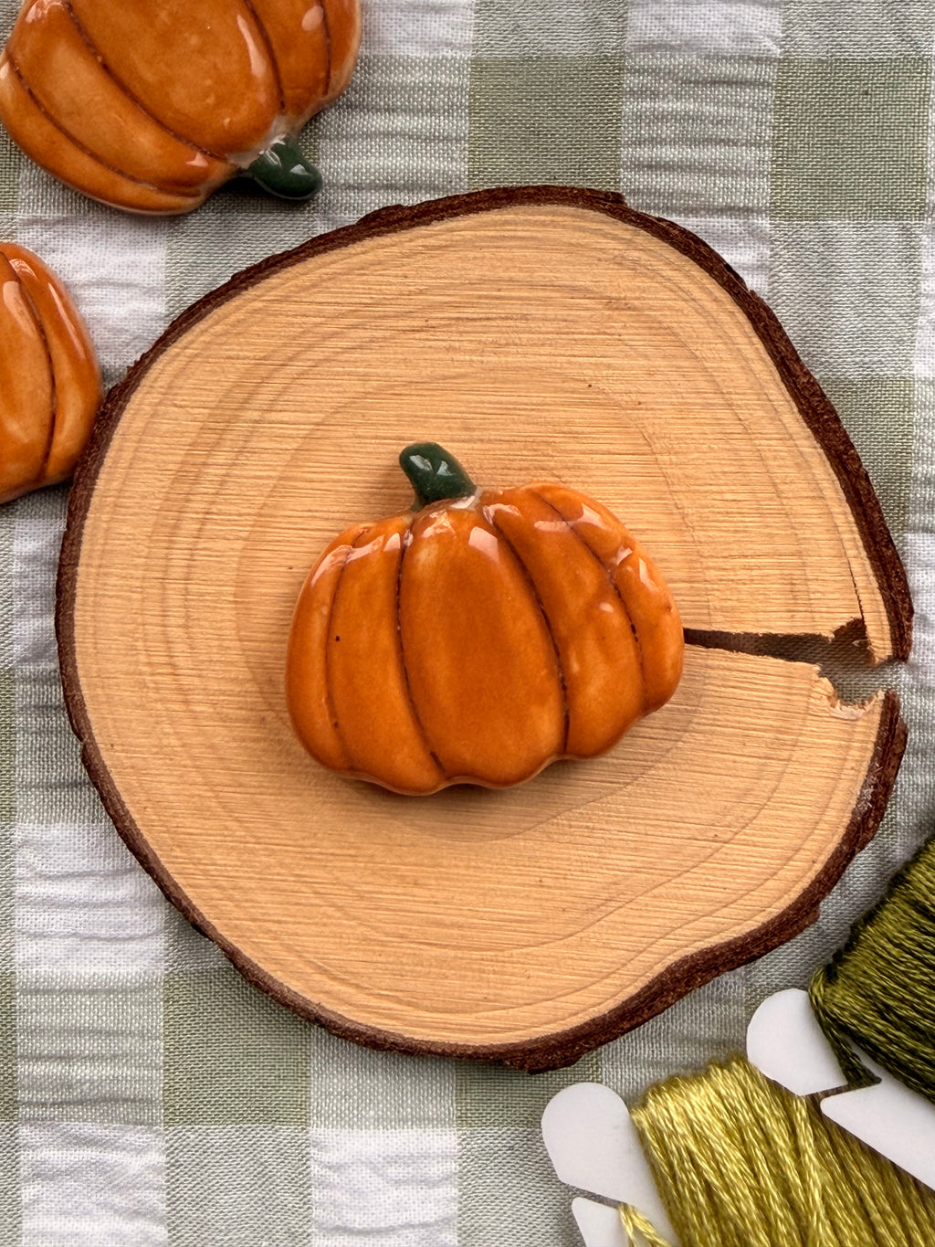 Handmade Ceramic Needle Minder – Big Pumpkin