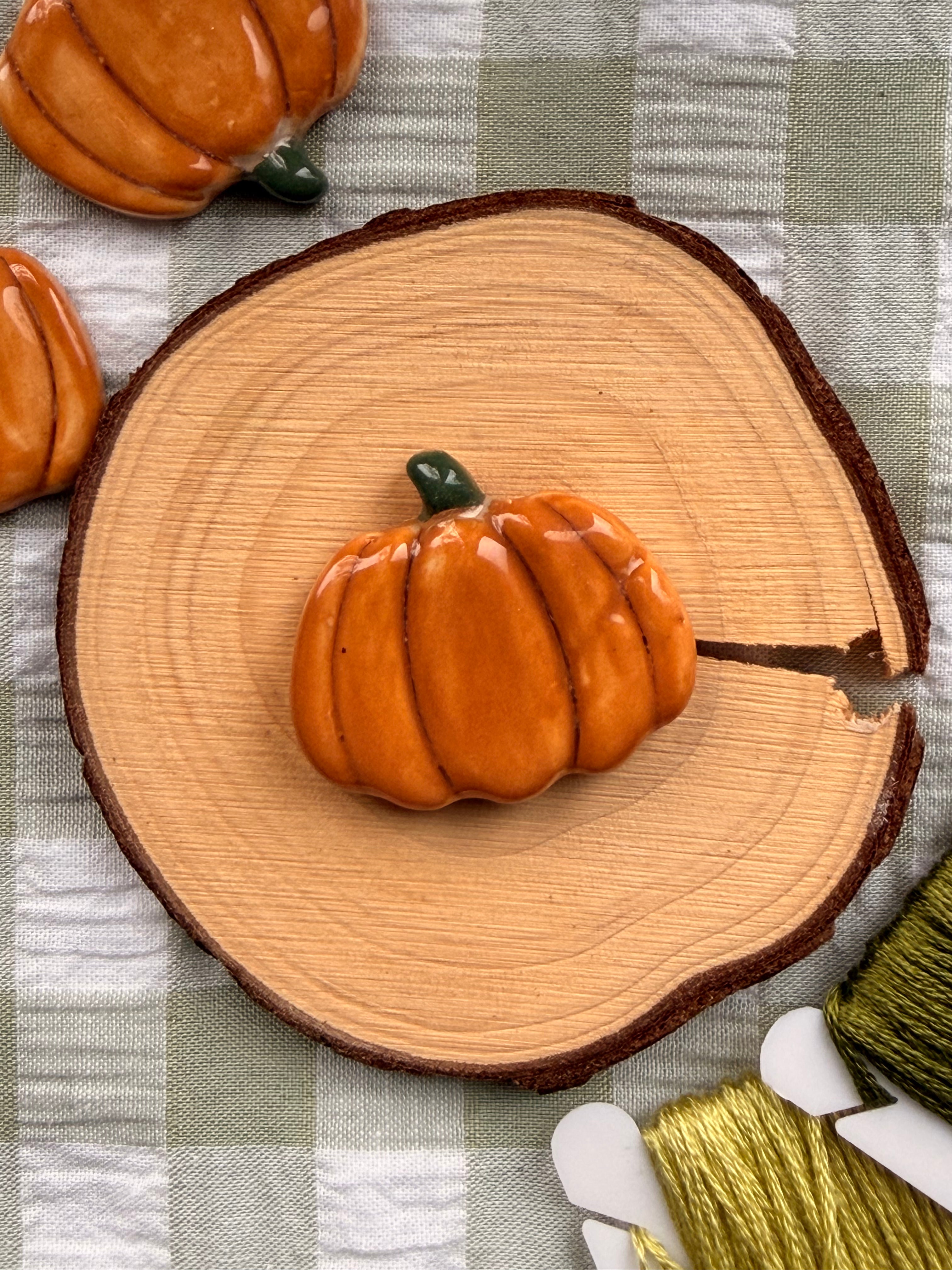 Handmade Ceramic Needle Minder – Big Pumpkin