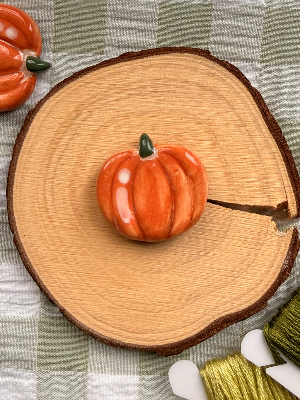 Handmade Ceramic Needle Minder – Pumpkin