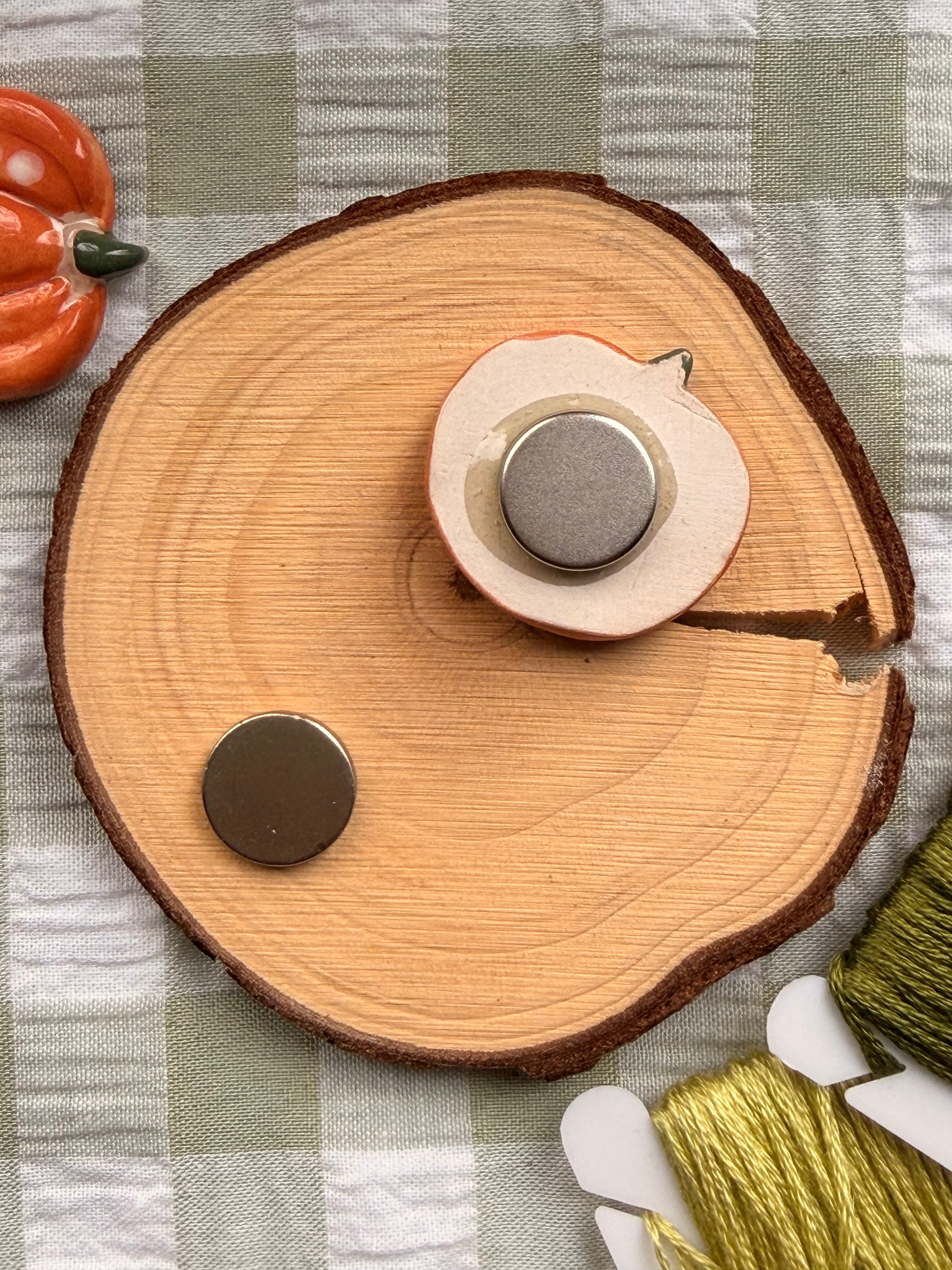 Handmade Ceramic Needle Minder – Pumpkin