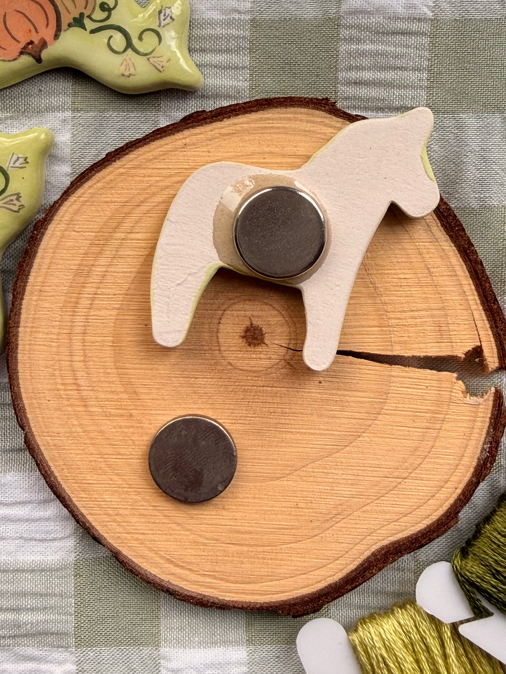 Handmade Ceramic Needle Minder – Autumn Horse