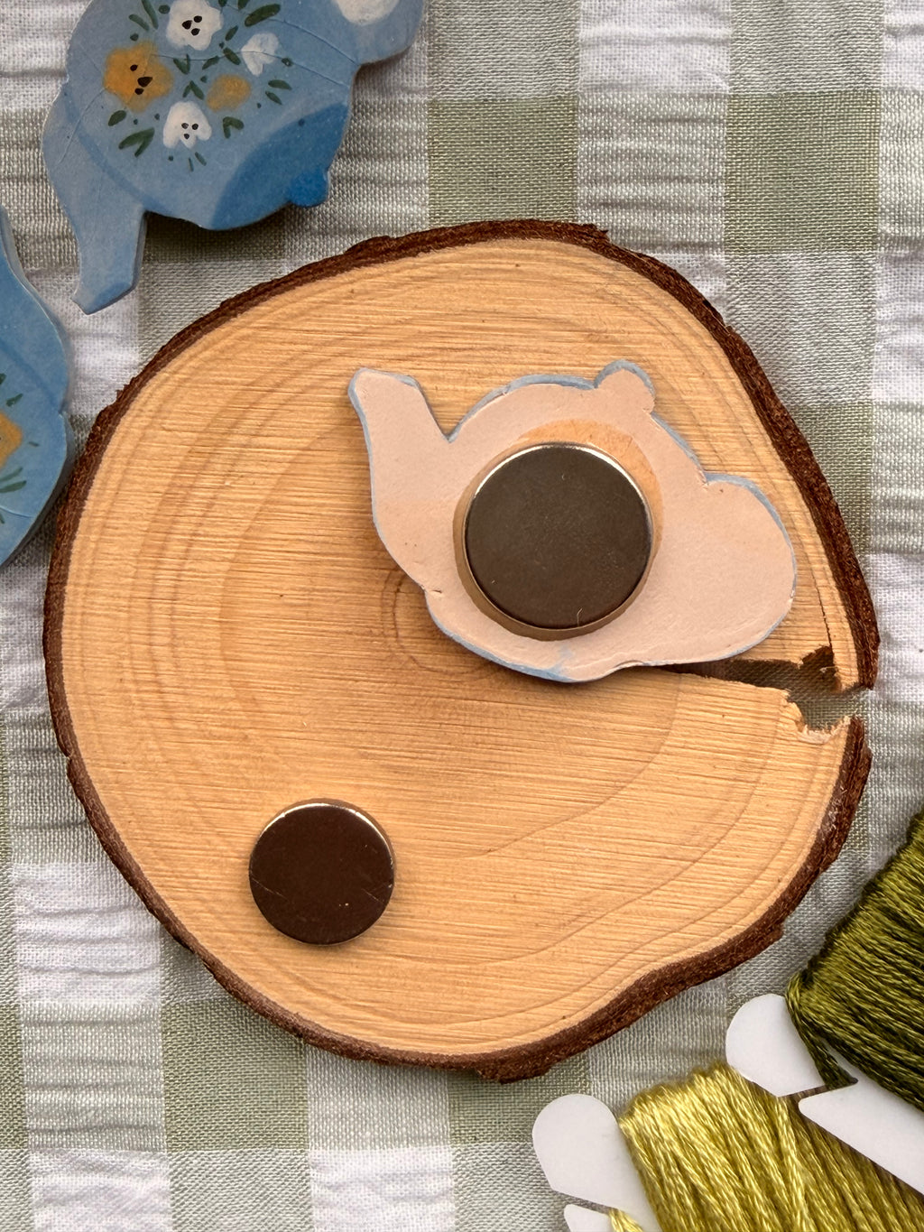 Handmade Ceramic Needle Minder – Blue Teapot