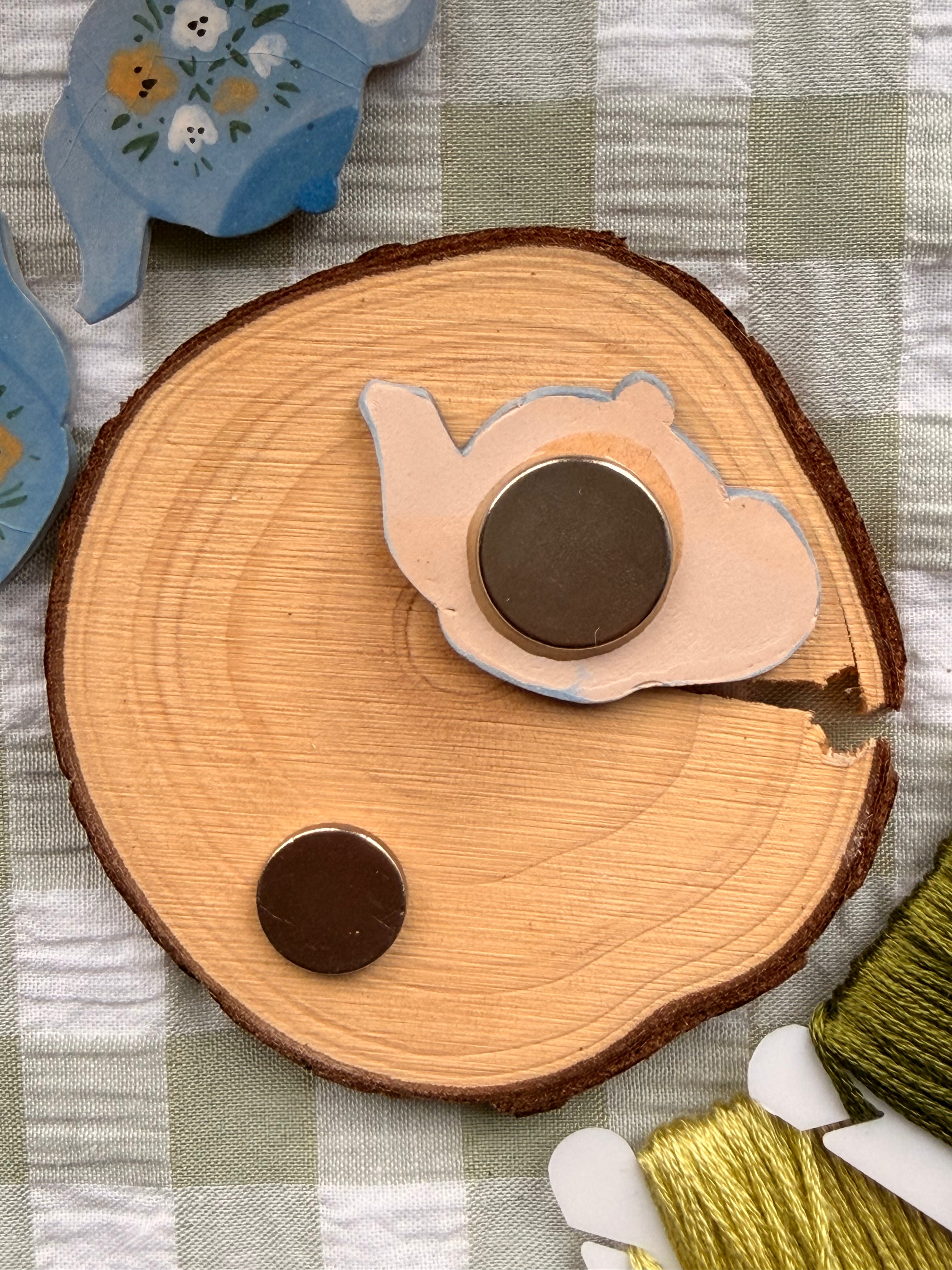 Handmade Ceramic Needle Minder – Blue Teapot