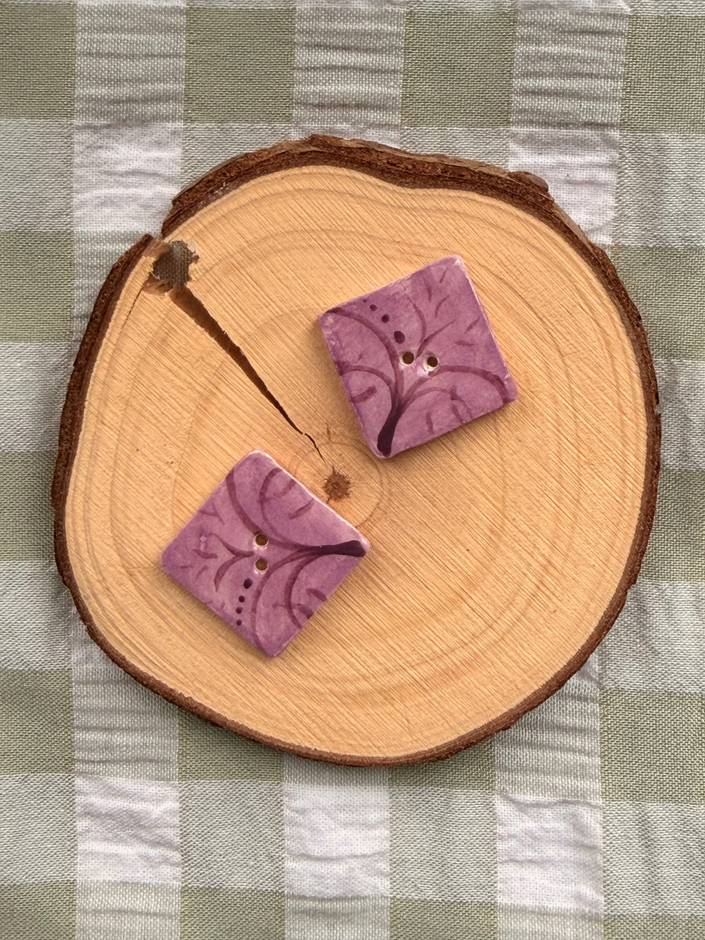 Handmade Ceramic Buttons Set of 2 – Alternative for Mill Hill Lucky Jim Shore