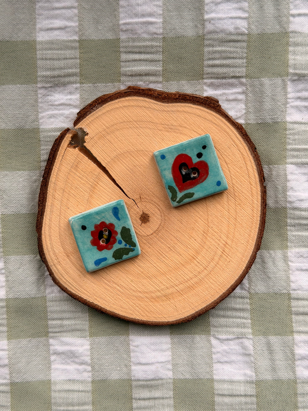 Handmade Ceramic Buttons Set of 2 – Alternative for Mill Hill Santas Jim Shore