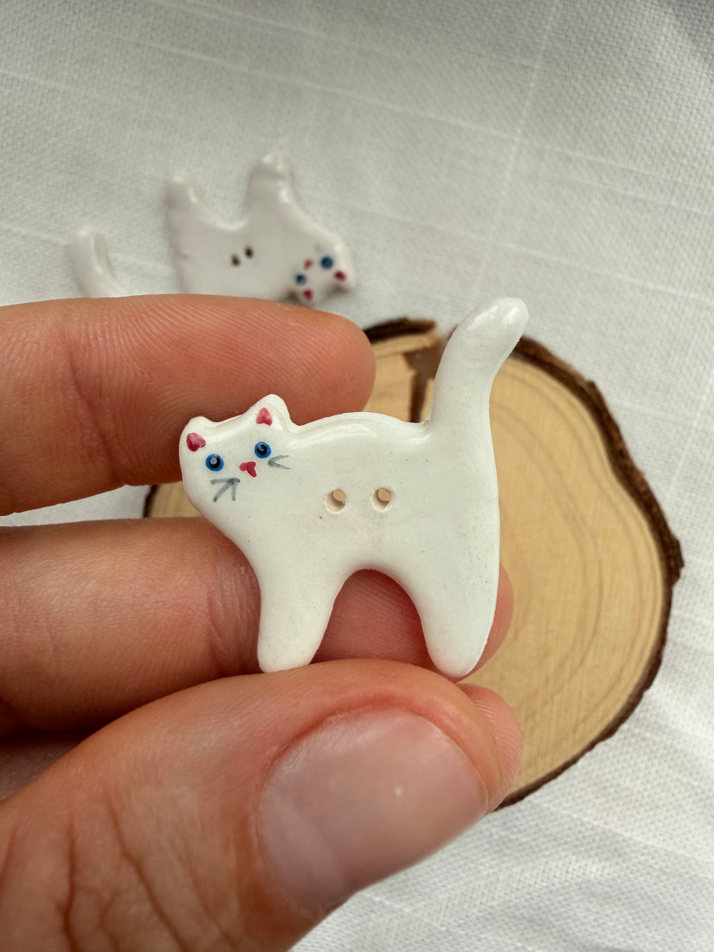 Handmade Ceramic White Cat Button – Hand-Painted Sewing Embellishment
