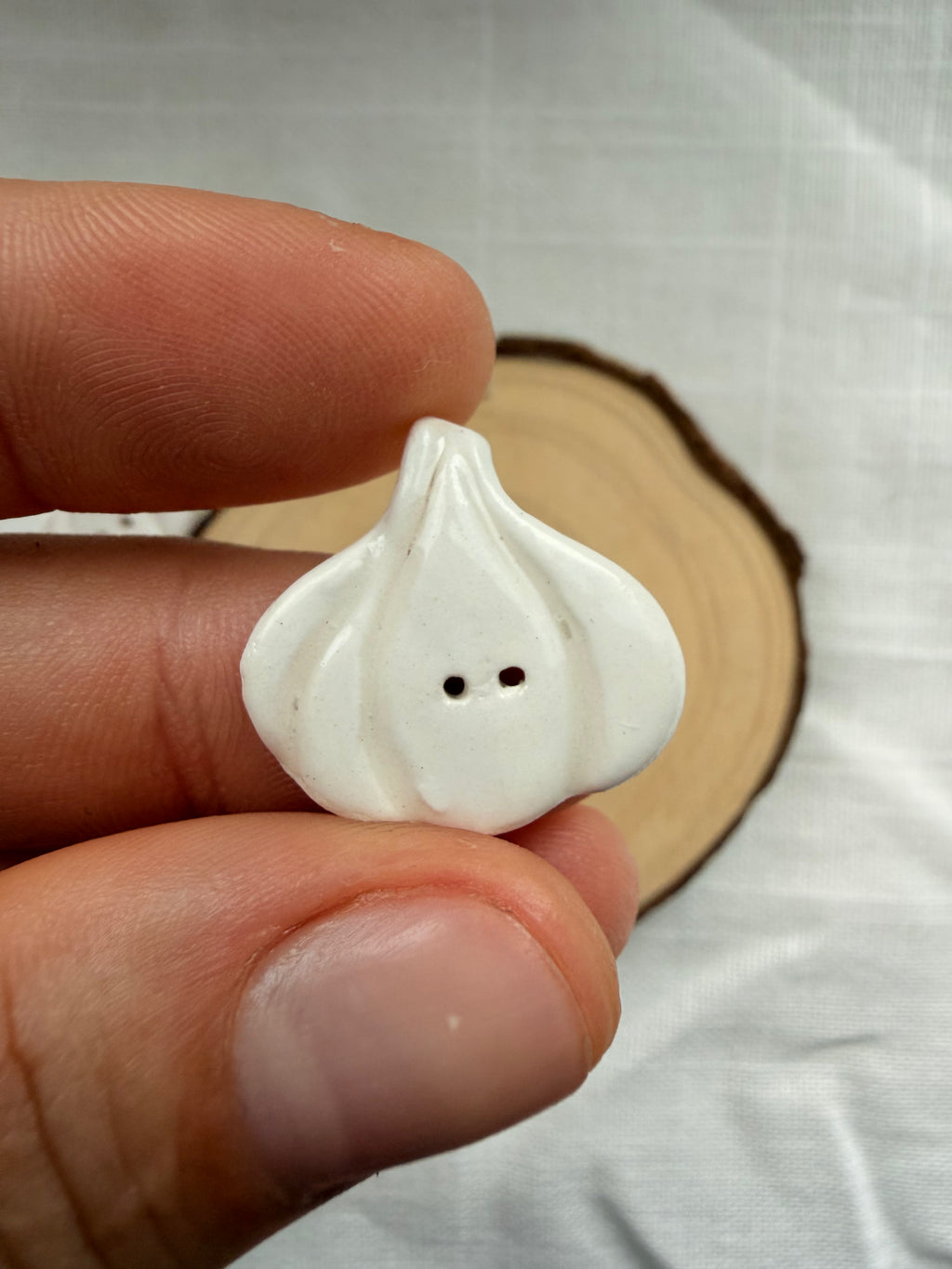 Handmade Ceramic Garlic Button – Hand-Painted Sewing Embellishment
