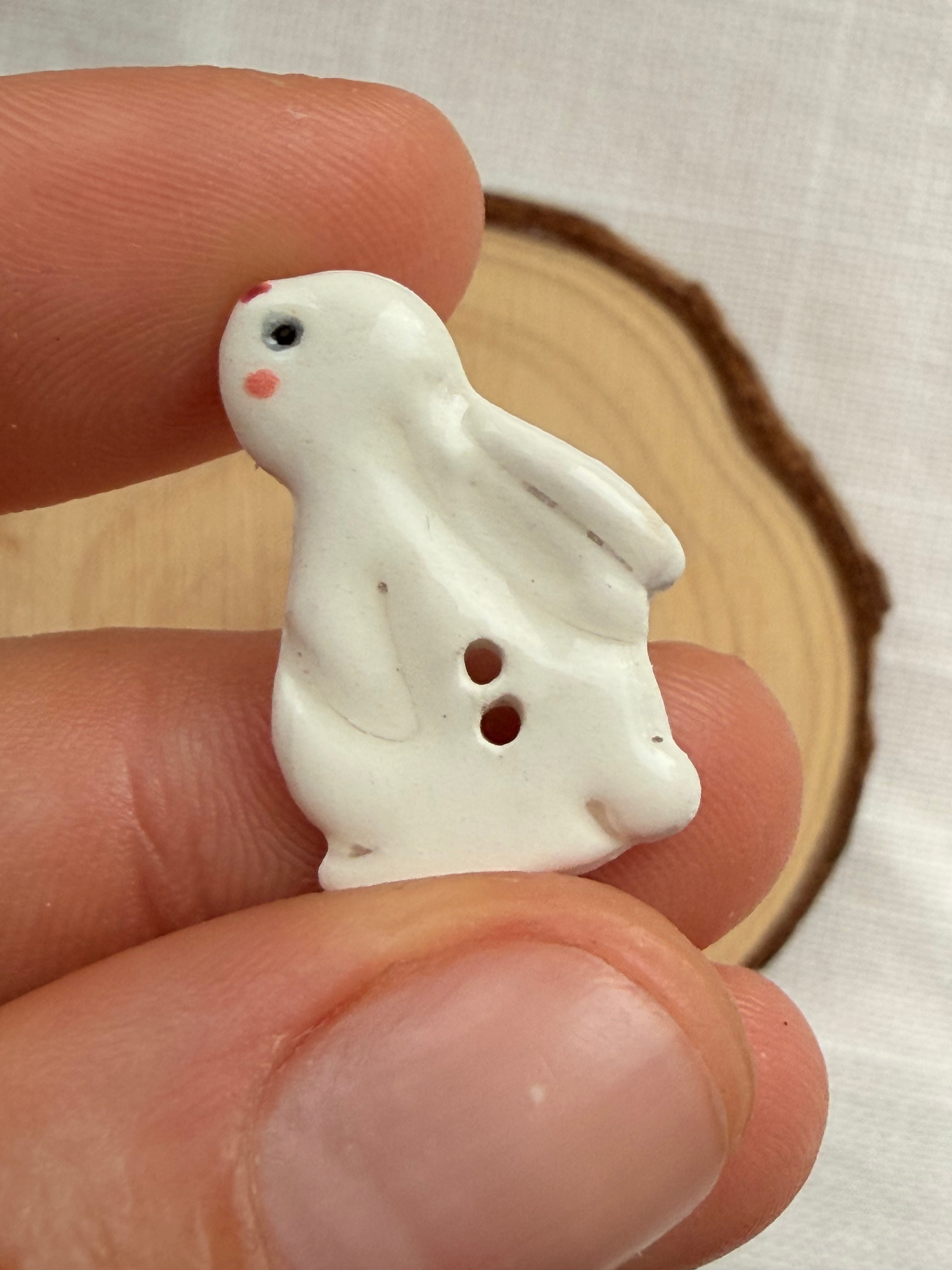 Handmade Ceramic White Rabbit Button – Hand-Painted Sewing Embellishment