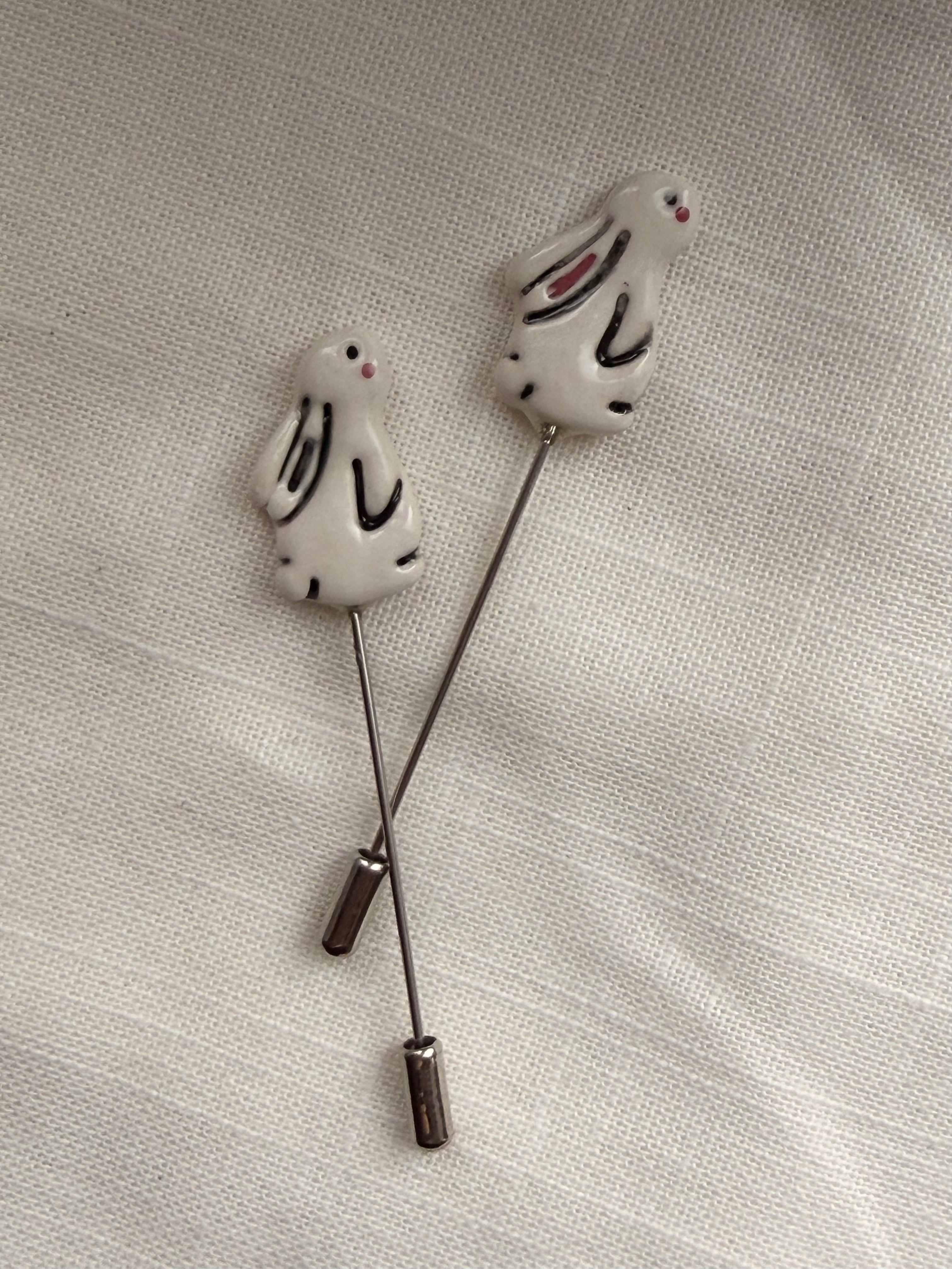 Handmade Ceramic Stitch Marker Pin with Protective Stopper - Bunny